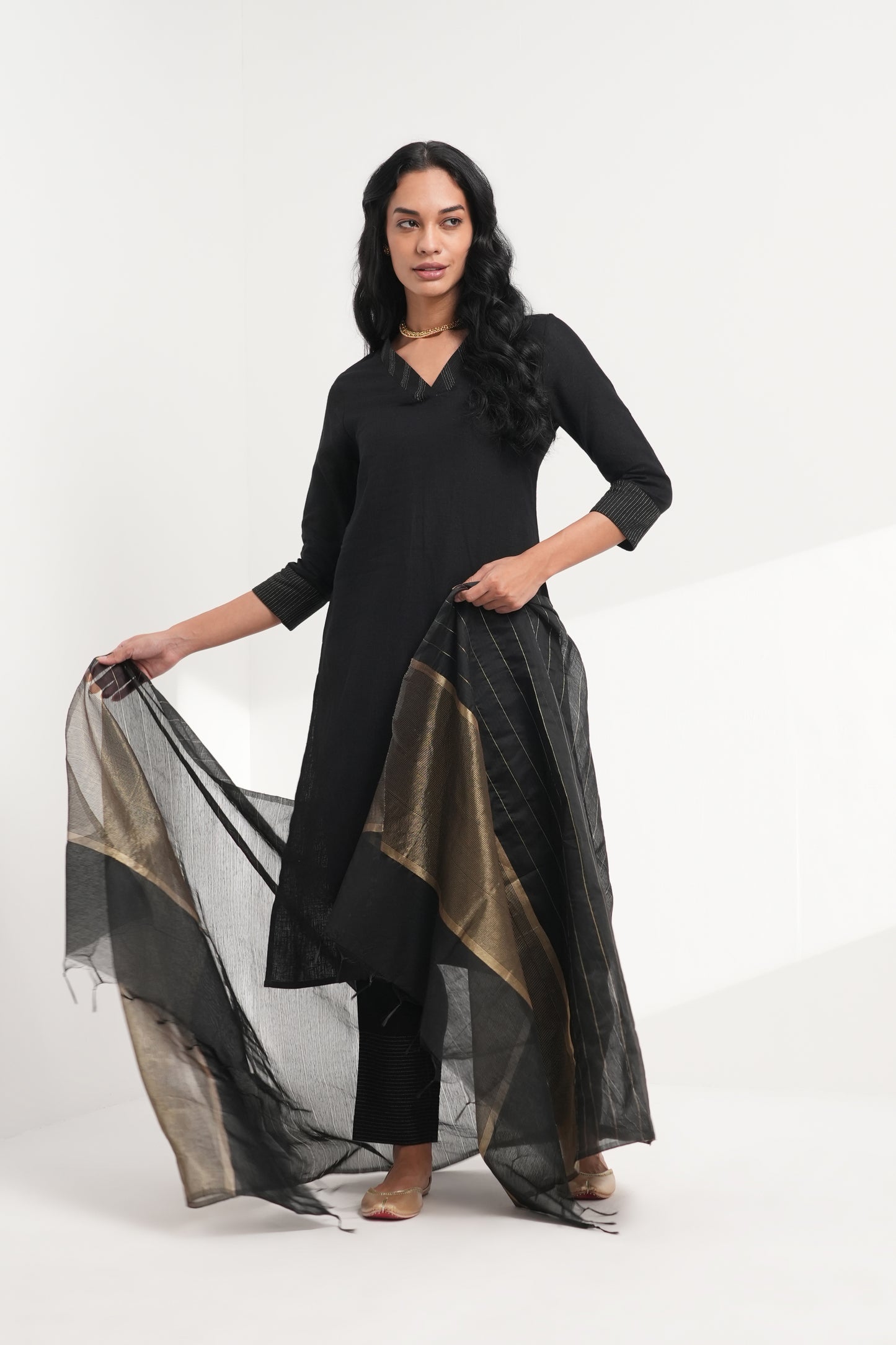Raat Rani Linen Kurta Set - Antaraa Studio