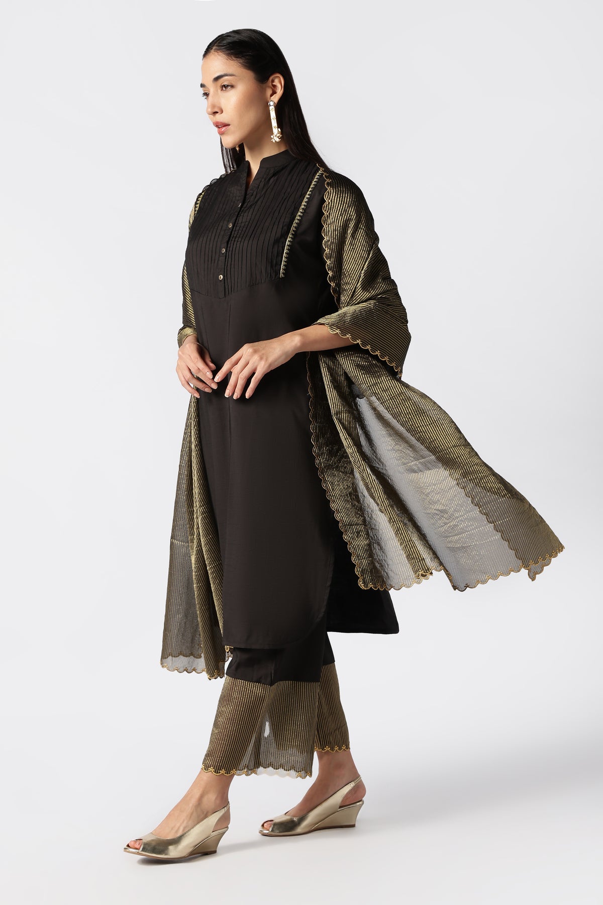 Onyx & Gold Zari Kurta Set