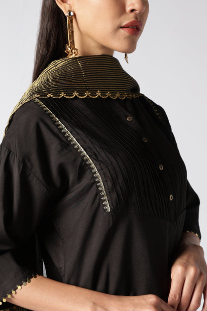 Onyx & Gold Zari Kurta Set